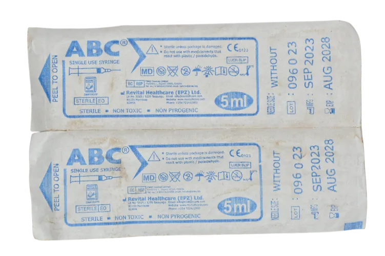 DISPOSABLE SYRINGES 5MLS