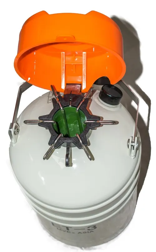 A.I. CONTAINER 3LTR YDS